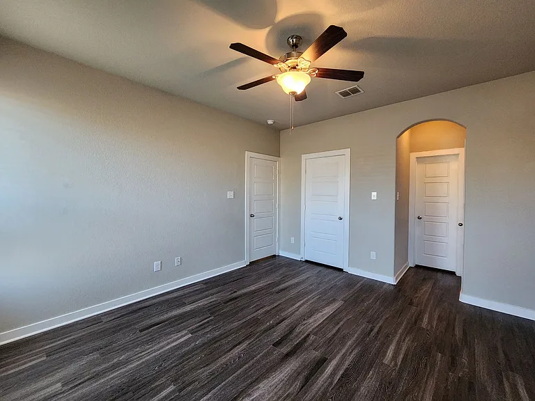 549 Creekside Frst — Photo 14