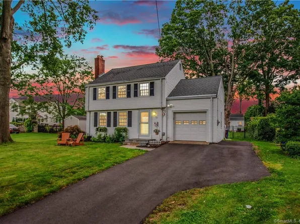 72 Mountain Road, West Hartford, CT 06107