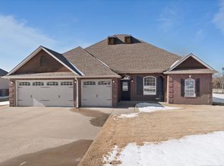 3926 Quarry Park Dr, Bartlesville, OK 74006