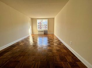 153 Arlo Rd #2C, Staten Island, NY 10301