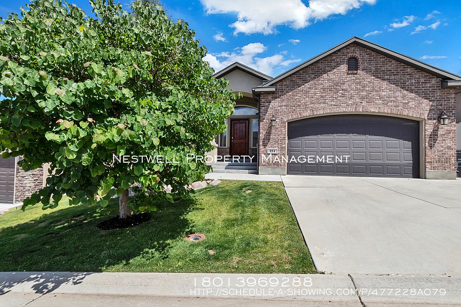 1st image of 484 W Aspen Gate Ln