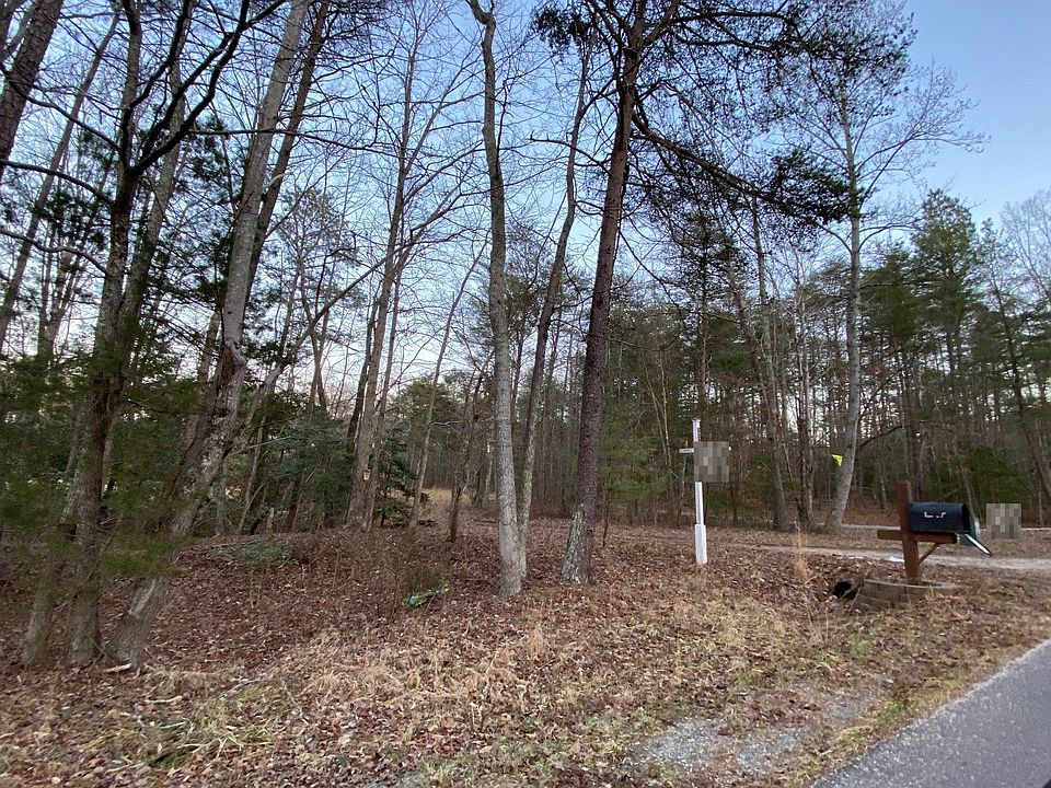 2nd image of 650 Edgar Rd