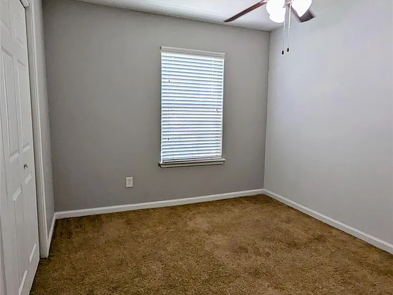 7661 Fallbrook Dr #7661 — Photo 9