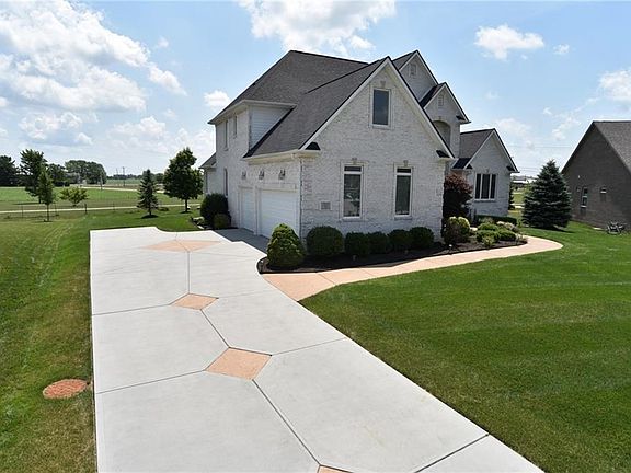 5th image of 5021 Wyndale Dr
