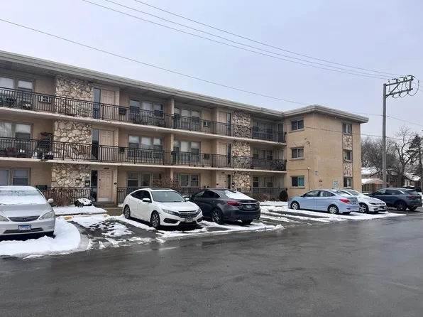 11906 Gregory St APT 5, Blue Island, IL 60406