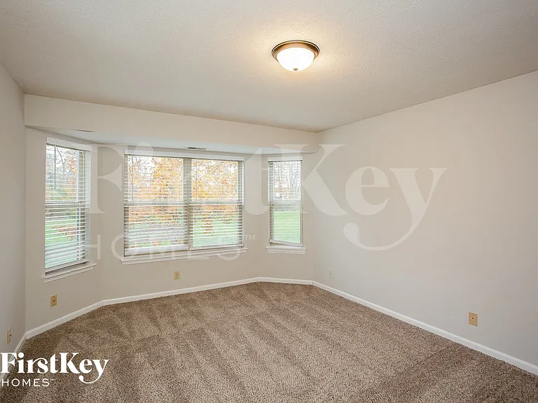 7407 Bancaster Dr — Photo 6