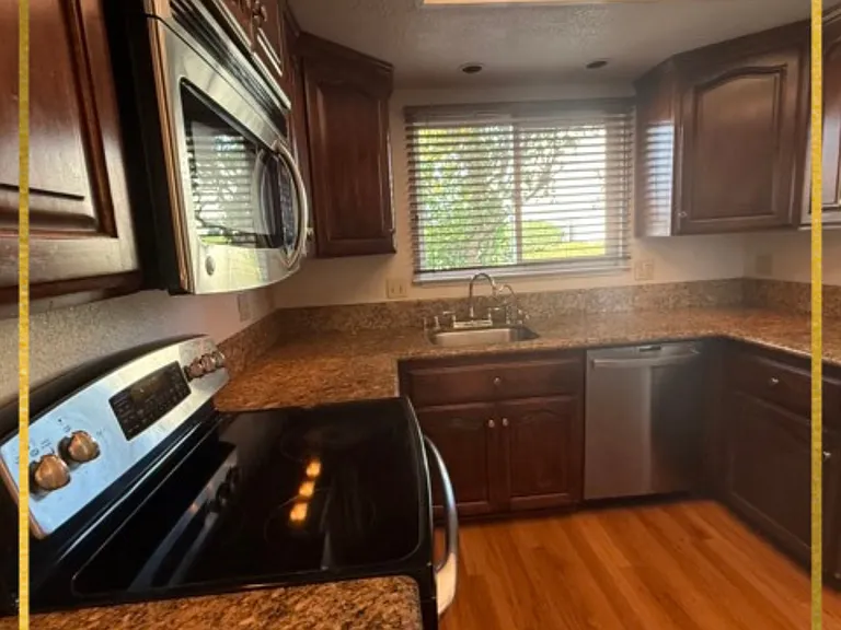 618 Lakehaven Ter — Photo 5