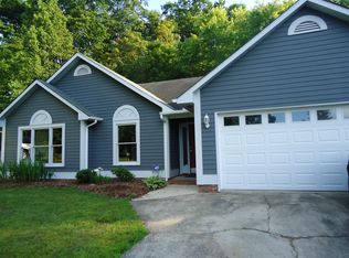 35 Marlwood Ct, Asheville, NC 28804