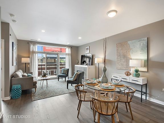 3rd image of 2472 W Foster Ave APT 307