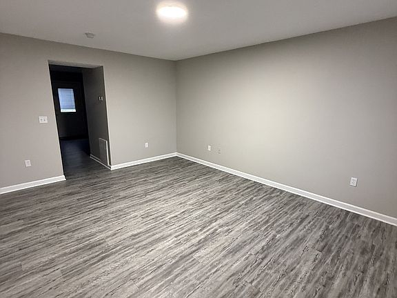 4th image of 1037 Merrick Dr #B