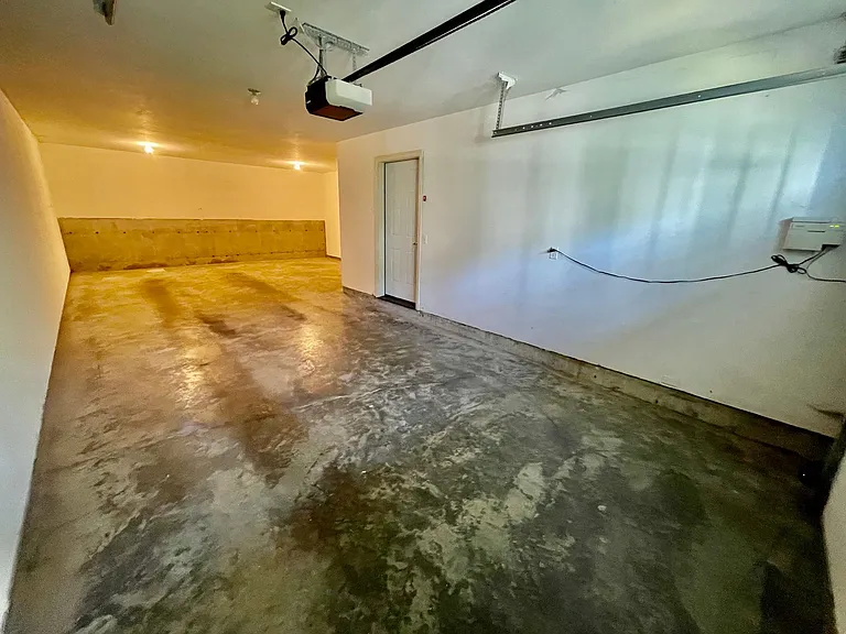 12947 NW Clement Ln — Photo 37