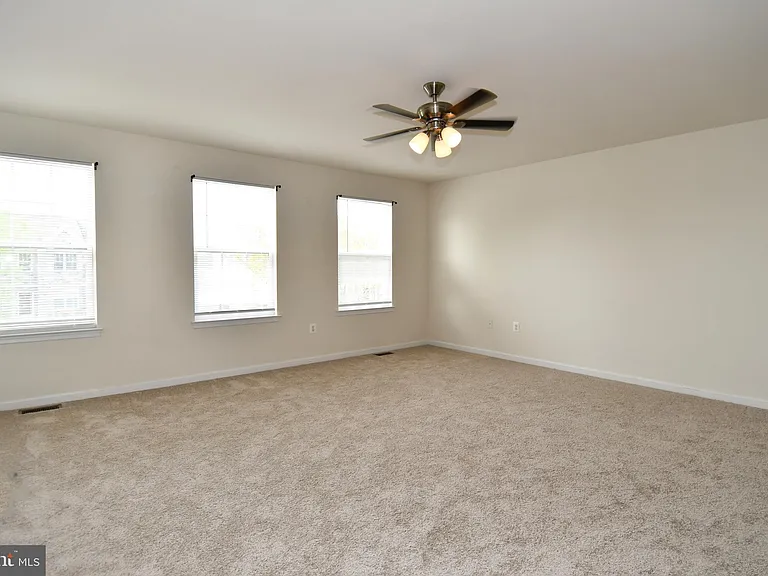 3082 American Eagle Blvd — Photo 23