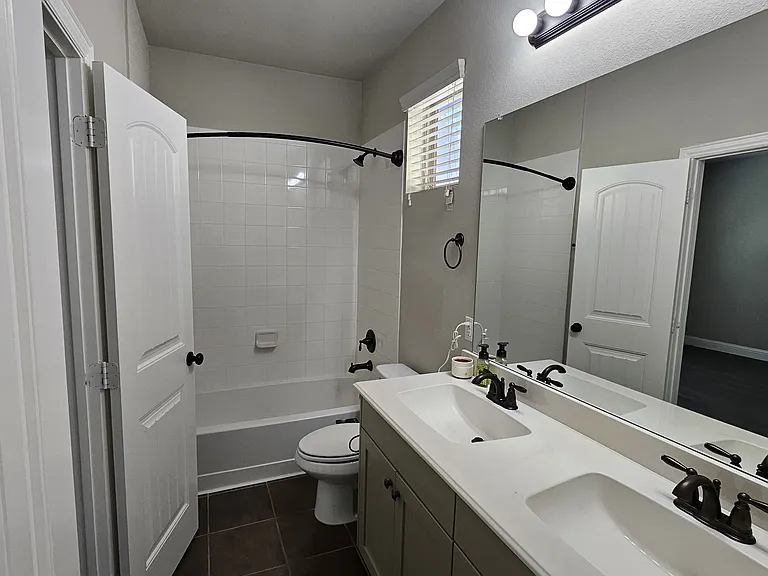 856 Rohan Dr — Photo 24