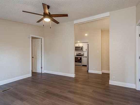 3rd image of 6707 Celeste Ln