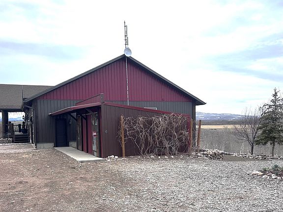 5th image of 1937 Mill Creek Rd