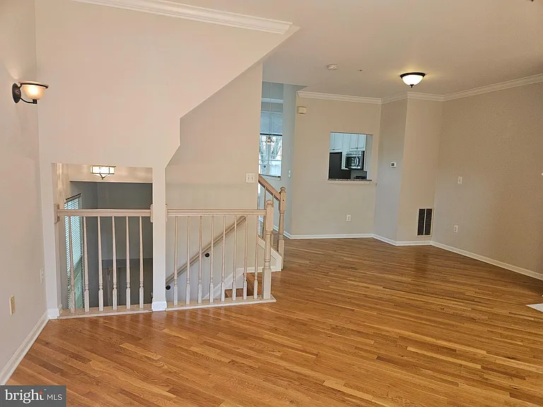 9659 Athens Pl — Photo 40