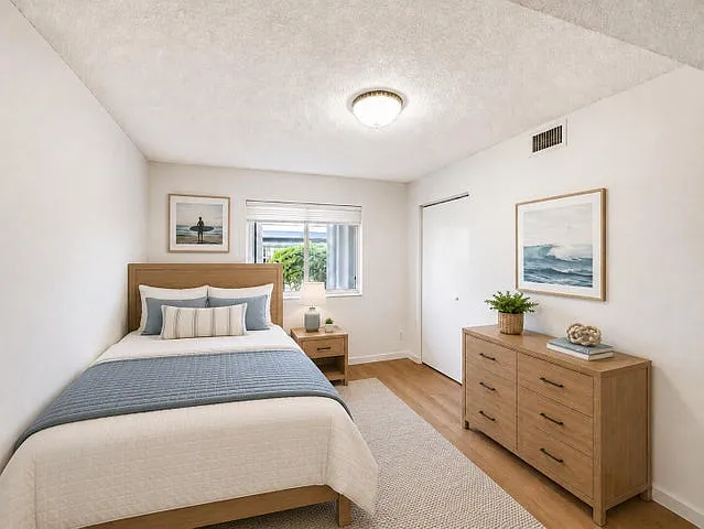 3 bed, $3,000 — Photo 2