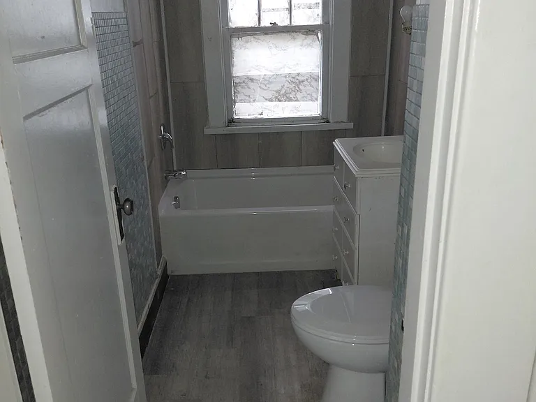 46 Pinehurst Ave #46 — Photo 6