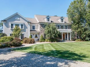 9 Whispering Ivy Way, Mendham, NJ 07945