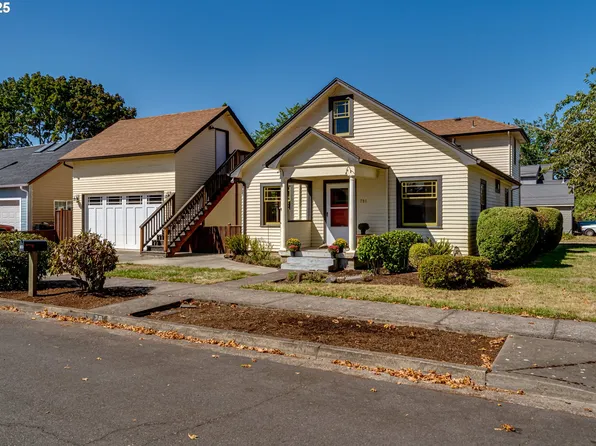 781 Maple St, Junction City, OR 97448