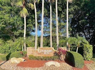 15733 NW 3rd St, Pembroke Pines, FL 33028