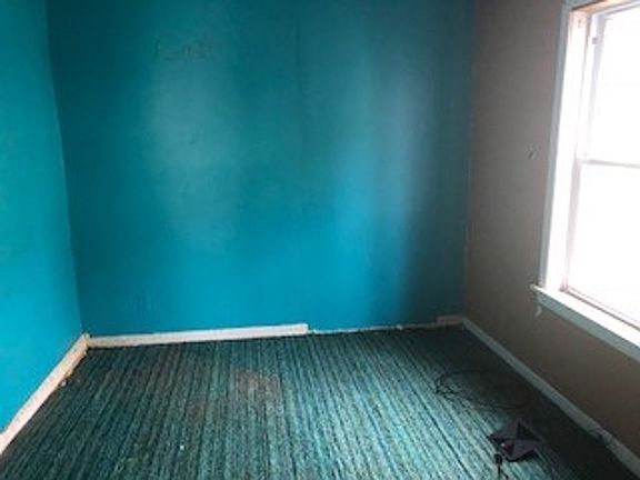 5th image of 405 King St
