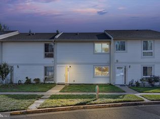 402 Reneau Way, Herndon, VA 20170