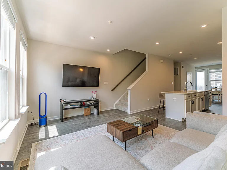 2503 Emerald Branch Dr — Photo 16