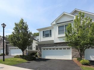 32 Bovensiepen Ct, Roseland, NJ