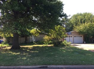 2821 Bella Vista Dr, Midwest City, OK 73110