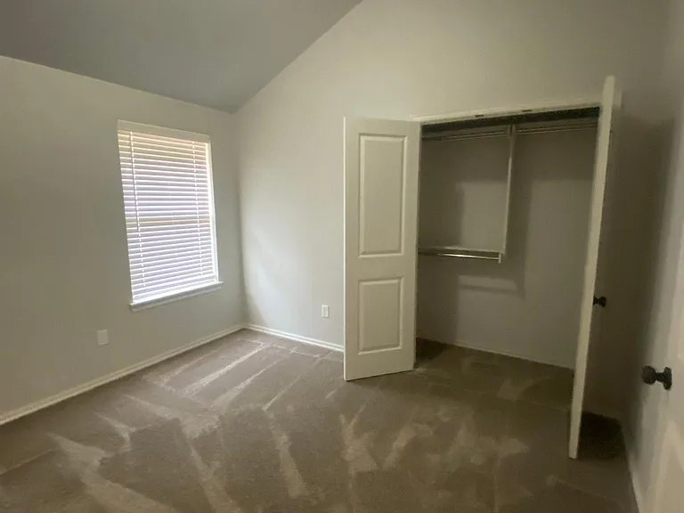 813 Coles Creek Ln — Photo 6