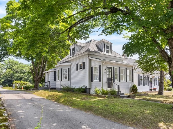 267 Tremont St, Taunton, MA 02780