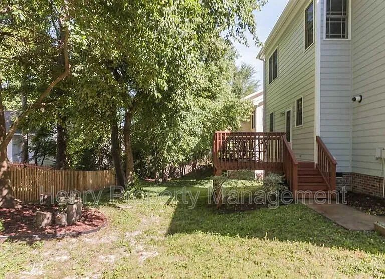 121 Rushing Wind Way — Photo 22