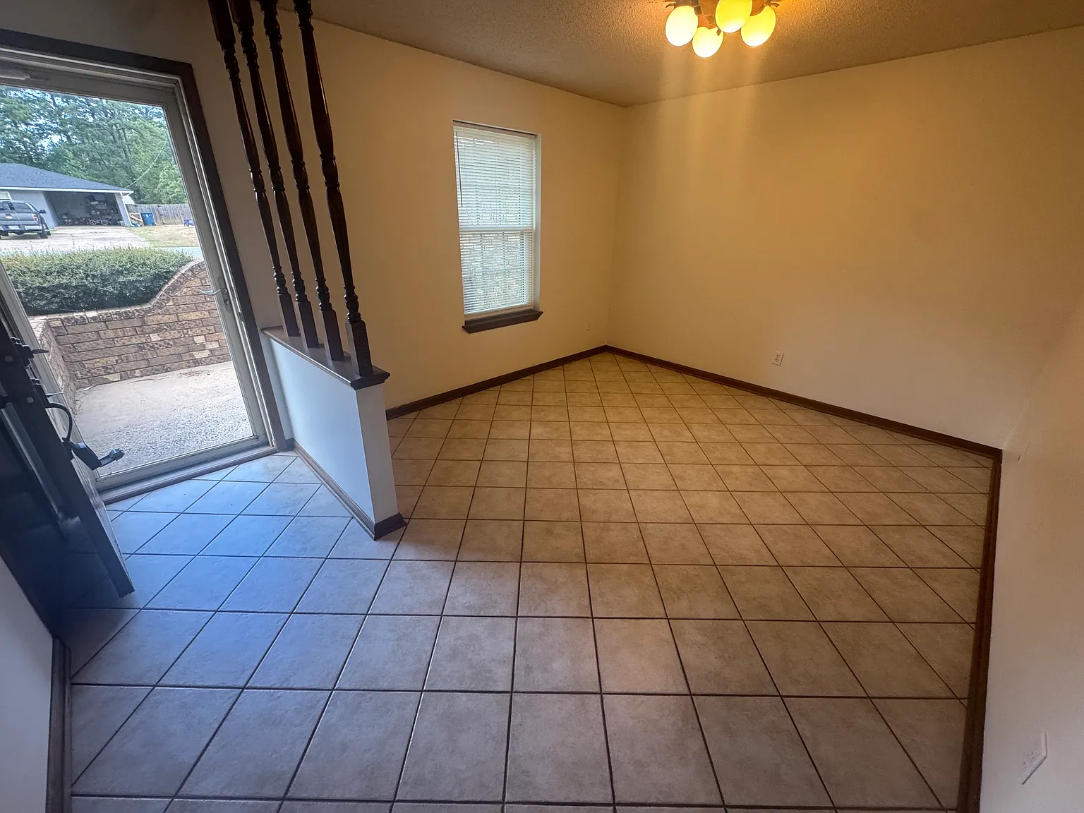 3 bed, 1624 sqft, $1,675 — Photo 4