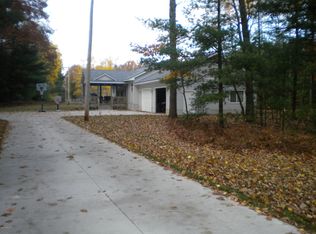 6428 W Forest Meadows Dr, Ludington, MI 49431