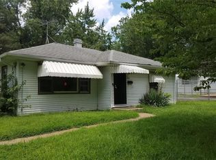 2321 Gardner Dr, Saint Louis, MO 63136