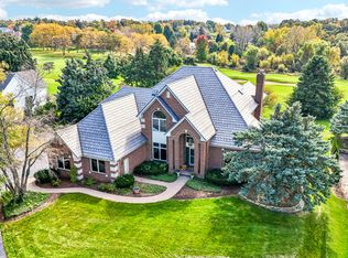 10711 Bull Valley Dr, Woodstock, IL 60098