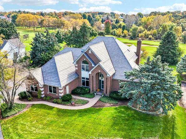 10711 Bull Valley Dr, Woodstock, IL 60098