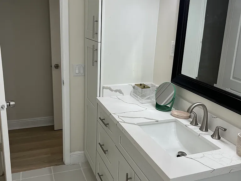 192 SE 27th Ct — Photo 25