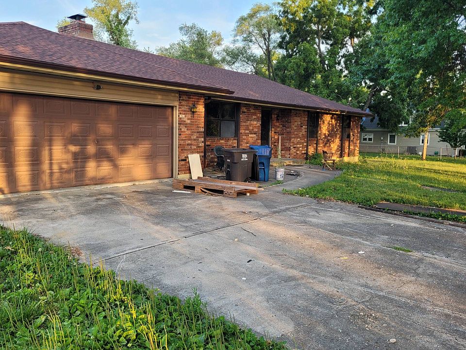 2005 N Blue Mills Rd, Independence, MO 64058 MLS 11189597 Zillow