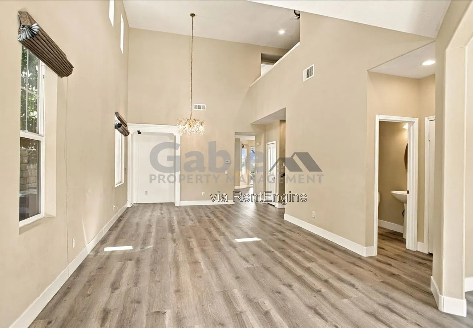 4 bed, 3.0 bath, 2509 sqft, $4,000 — Photo 3