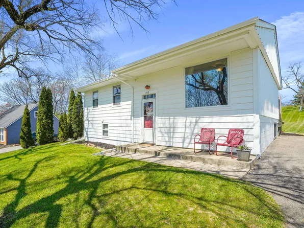 462 Huntsworth Dr, Johnstown, OH 43031