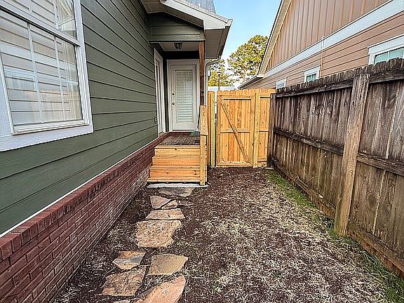 4th image of 119 Chloe Ct