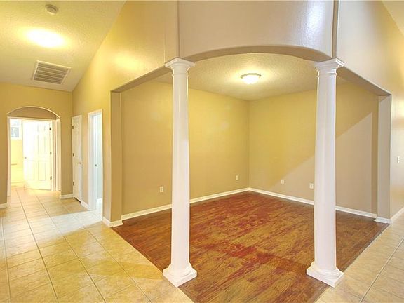 3rd image of 16132 Bridgedale Dr