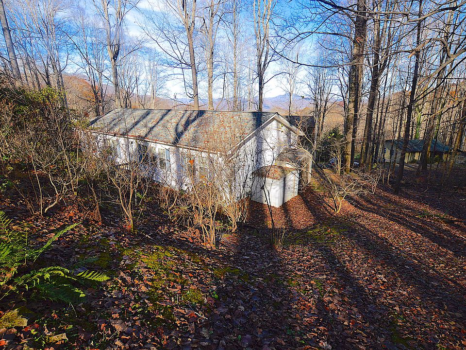 1st image of 121 Twin Brook Dr