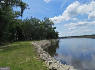 3224 Harrietts Bluff Rd, Woodbine, GA 31569