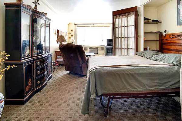 Sold by Compass | media 12