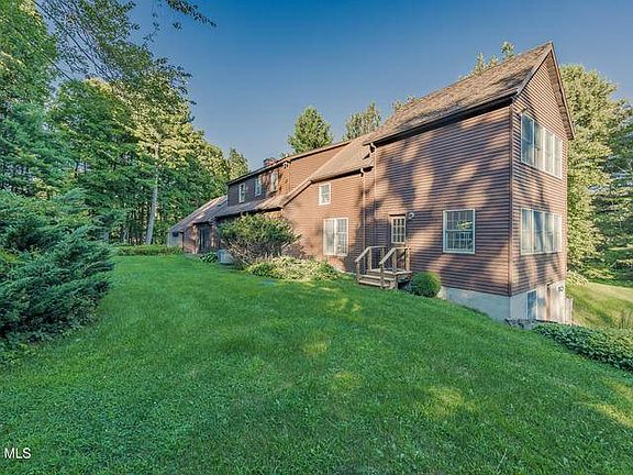 2nd image of 2041 Cook Rd