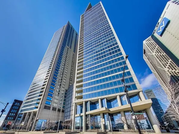 600 N Lake Shore Dr APT 3210, Chicago, IL 60611