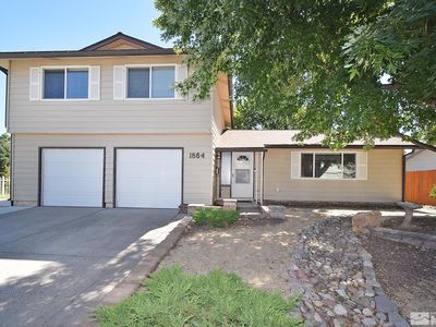 1864 La Hacienda Dr, Sparks, NV, 89434